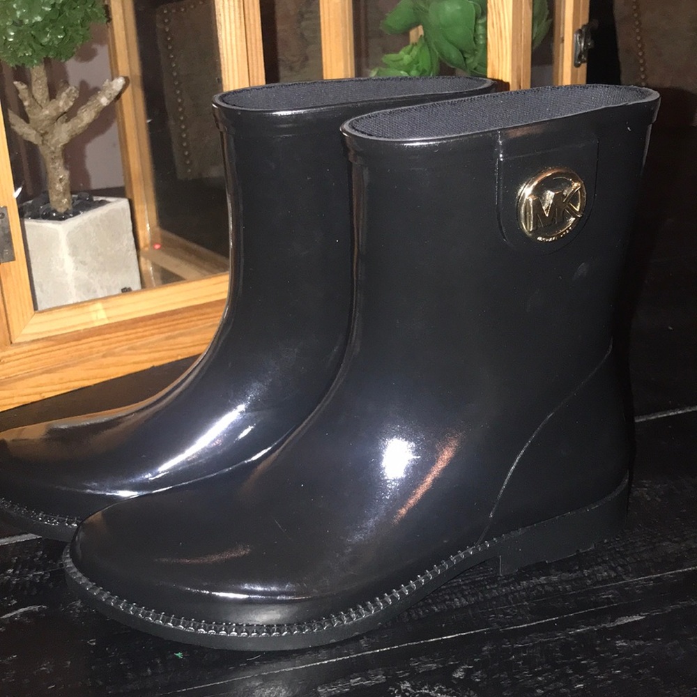 NWOB Michael Kors Benji rain boots - Picture 3 of 7
